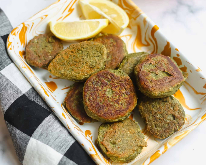 Supergreen Pea & Mint Patties by @vegandiaries__