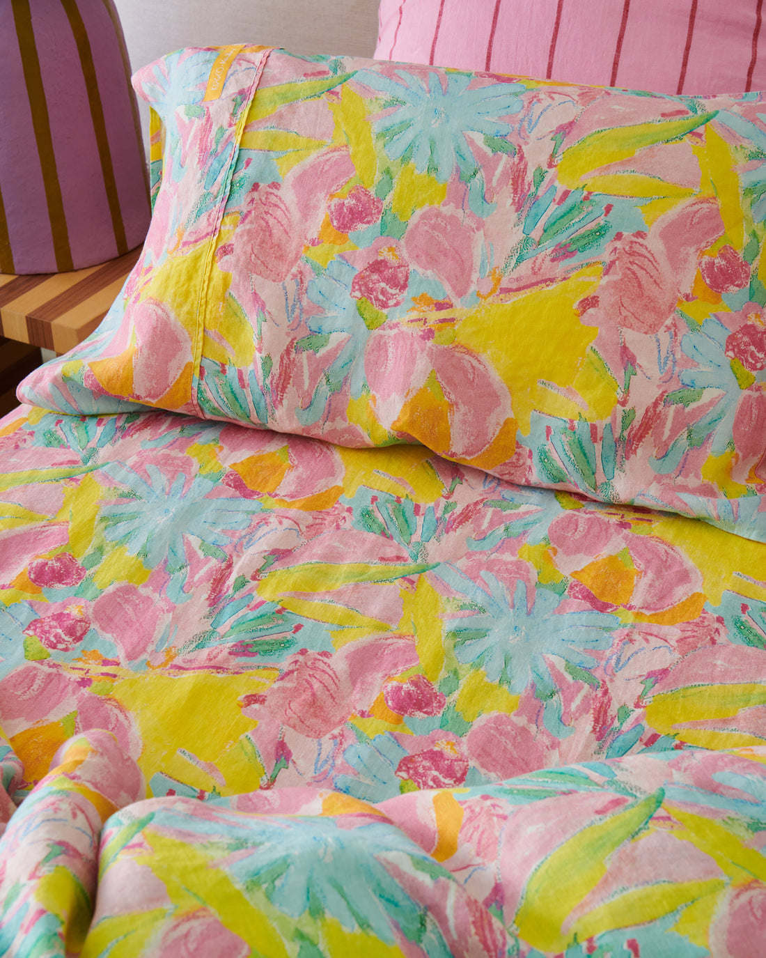 Kip&Co x Ken Done Pastel Blooms Linen Fitted Sheet