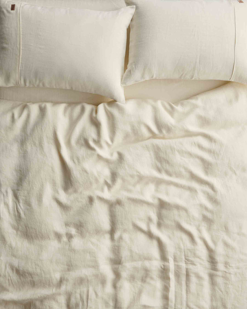 Cloud Dancer Linen Quilt Cover